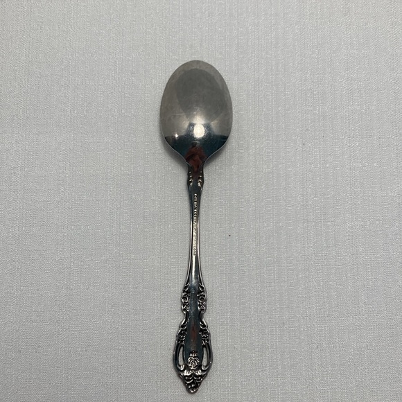 Oneida Community BRAHMS Stainless Glossy Rose Flatware Teaspoon - Picture 6 of 7